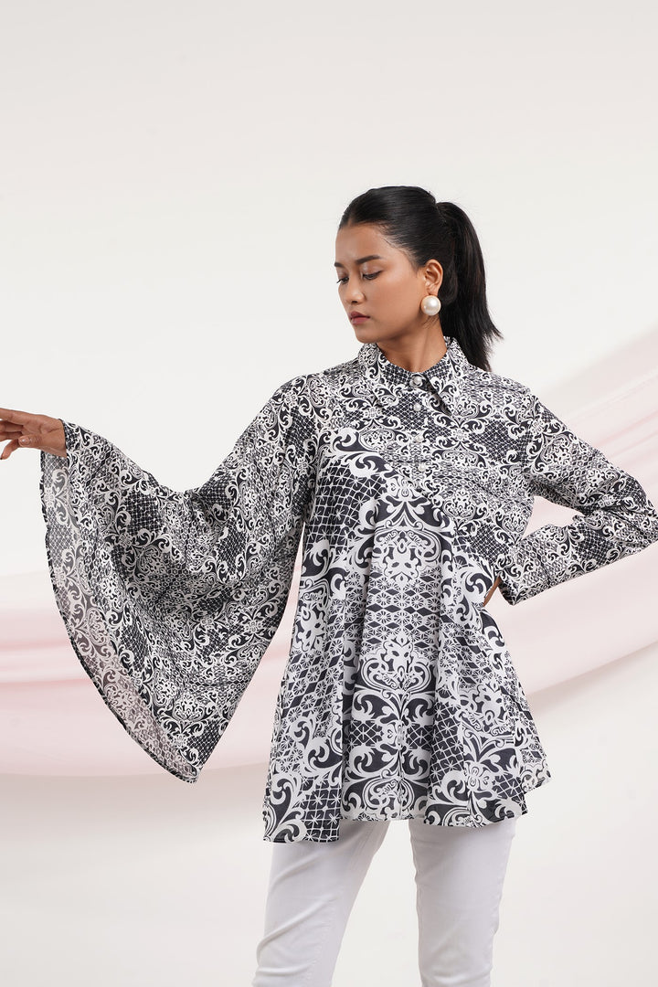 Roothi Top- Black Lace