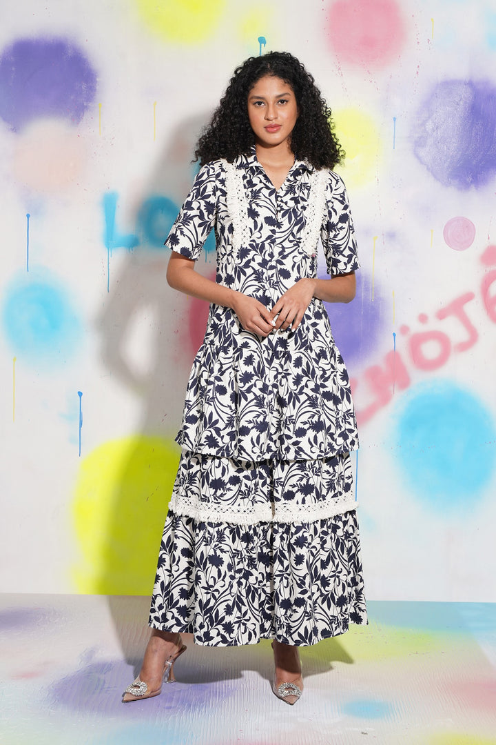 Moving On Top-Navy Floral