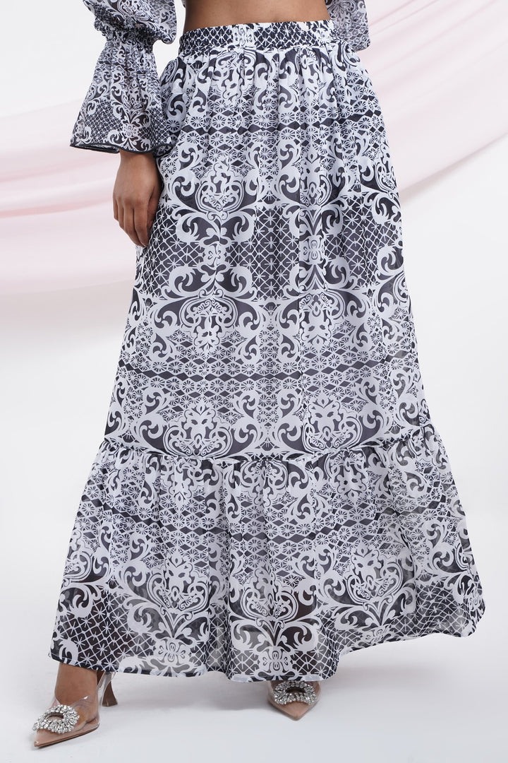 Taki Taki Skirt- Black Lace