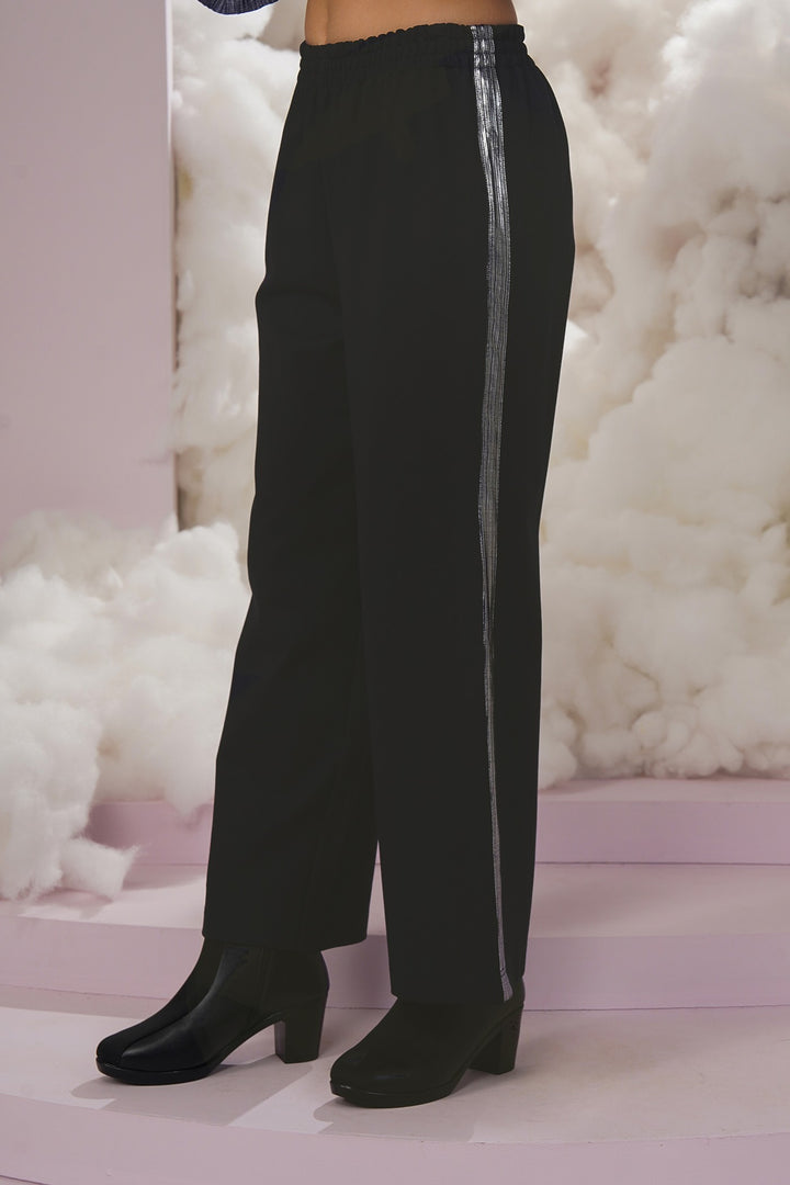 Not like us pants- black