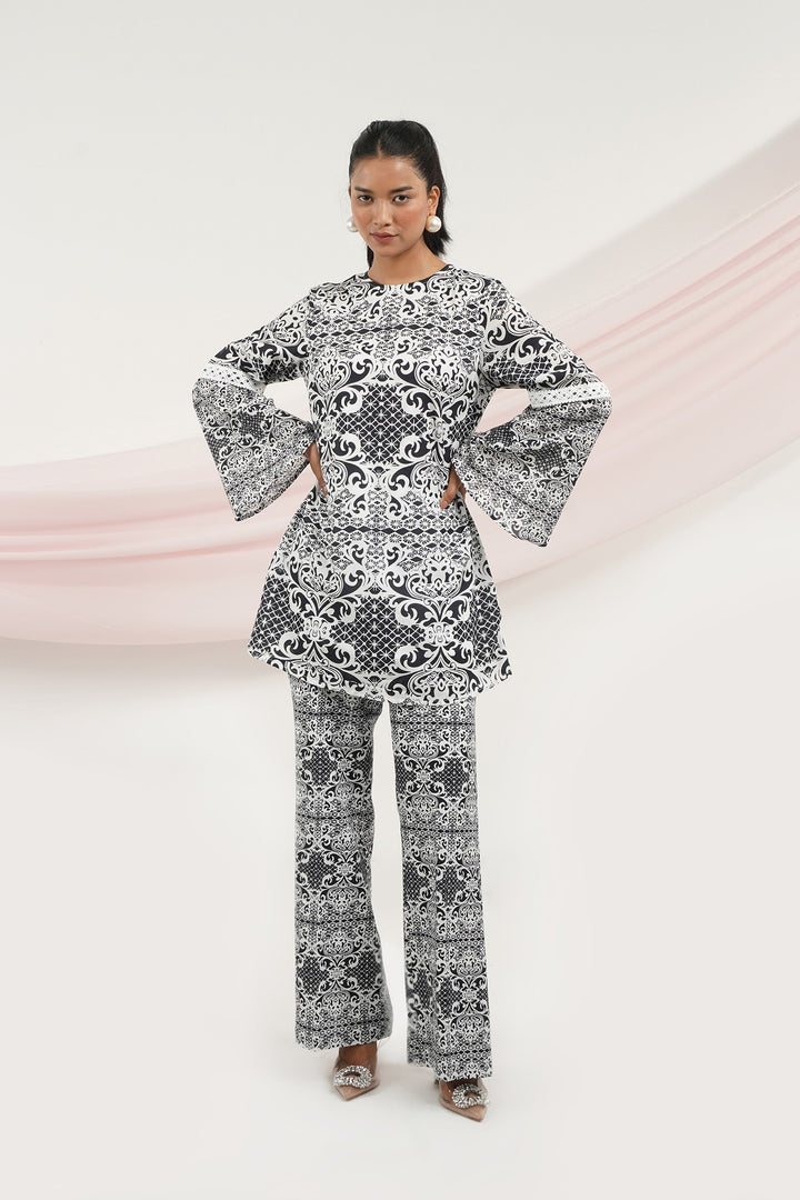 Lady Like Pants- Black