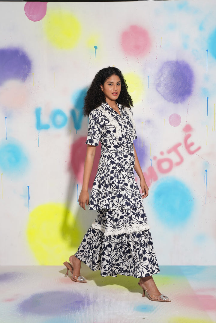 Moving On Pants-Navy Floral