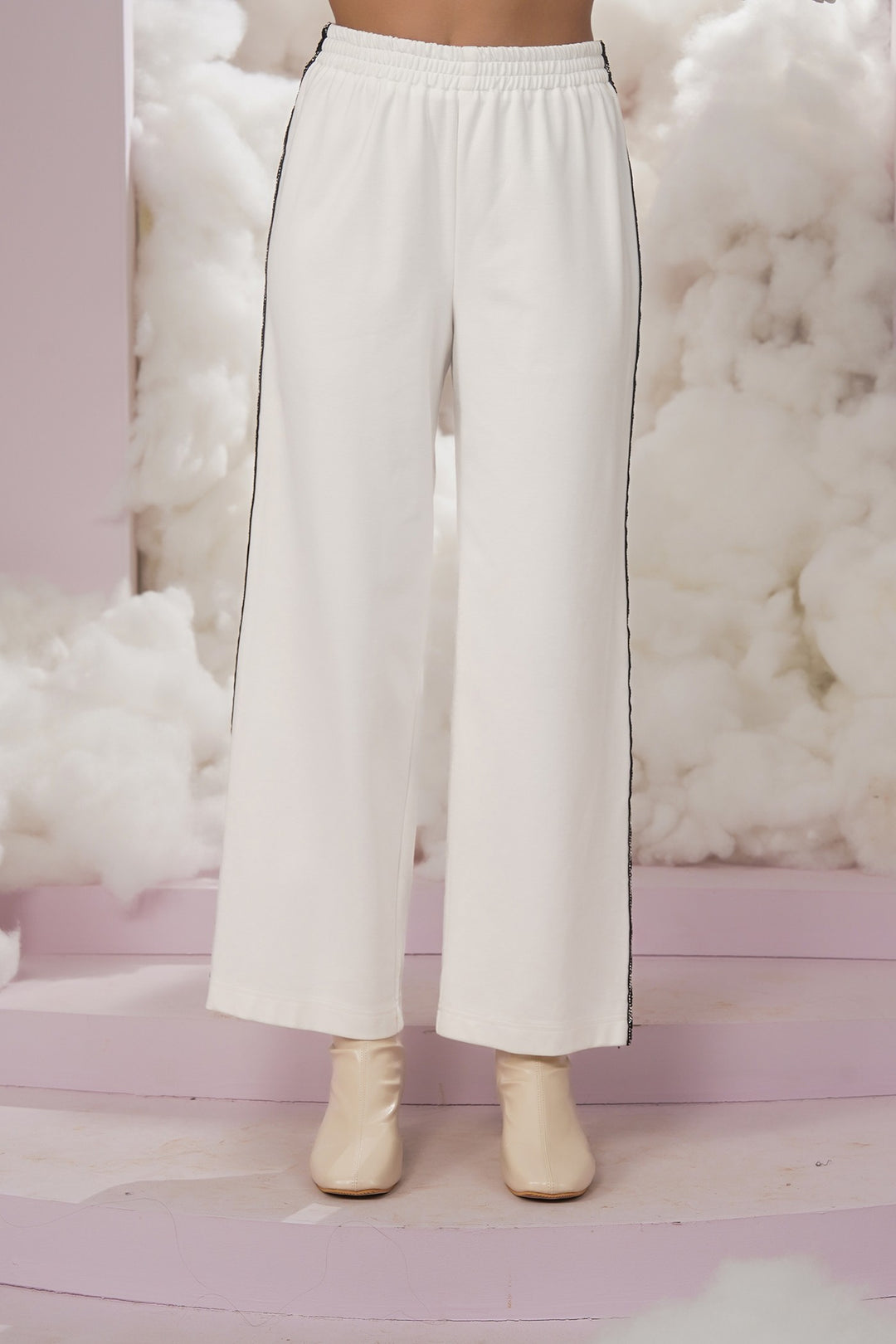 what plan pants - white