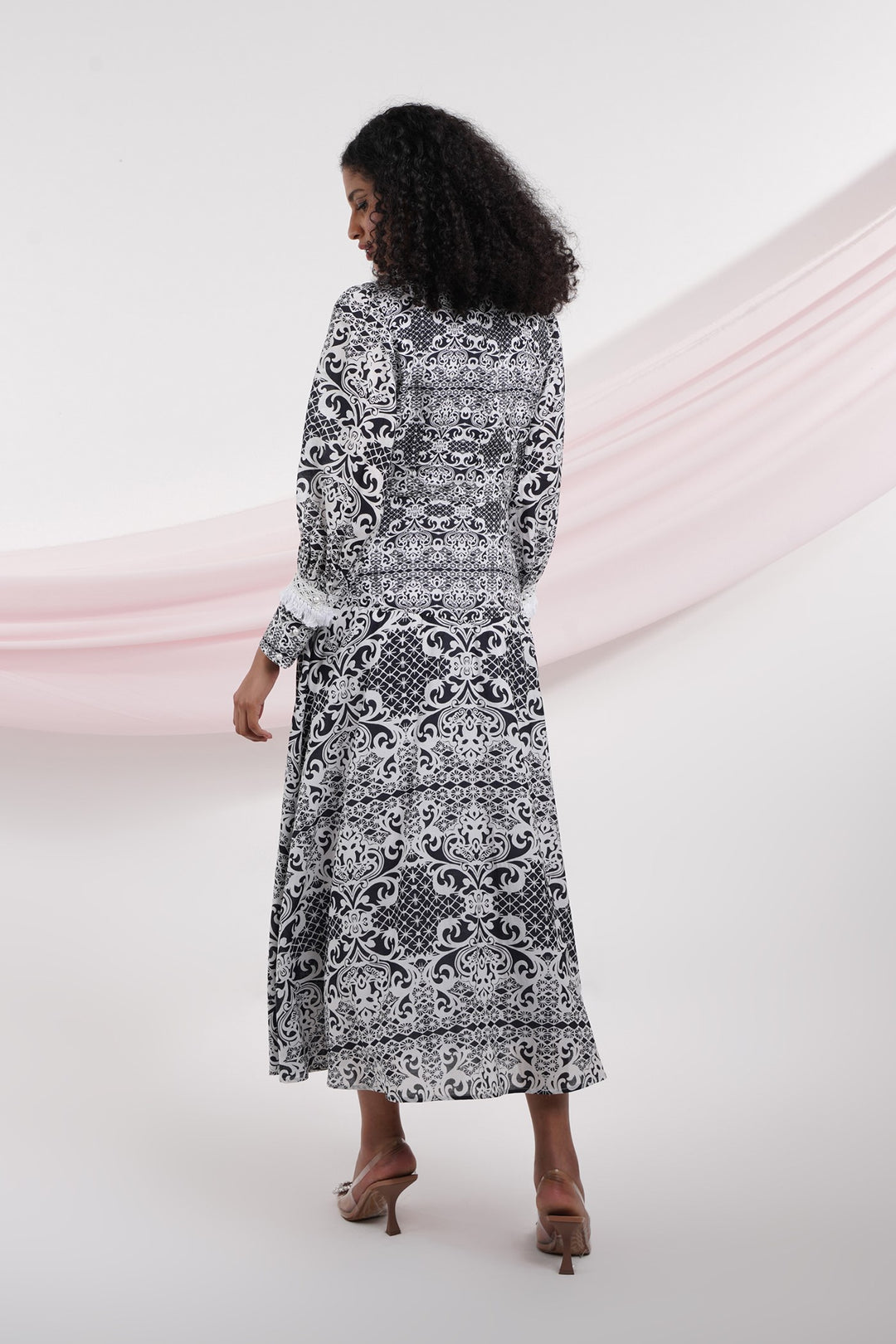 La Vie En Rose Dress - Black Lace