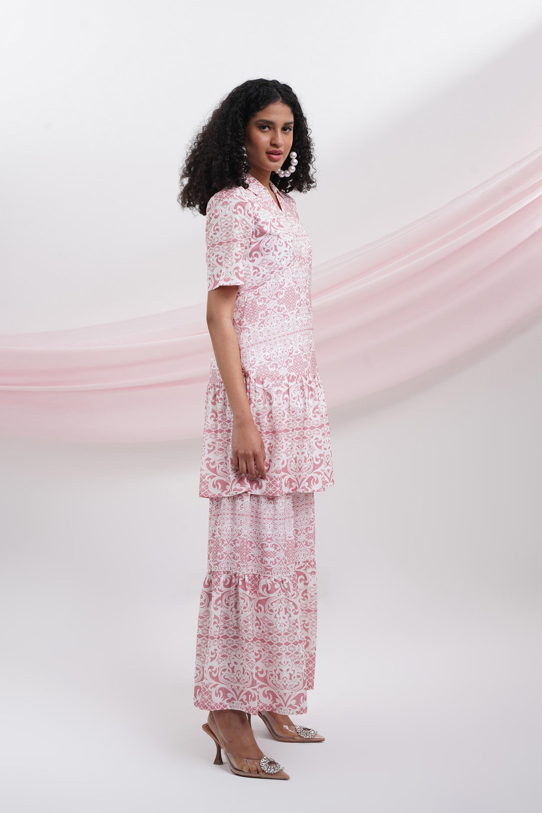 Moving On Top-Pink Lace