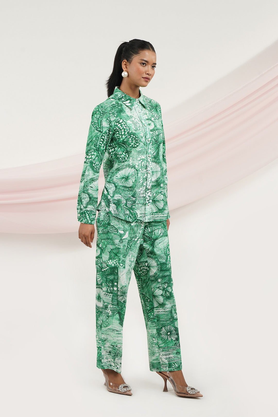 Wing It Top- Green Butterfly