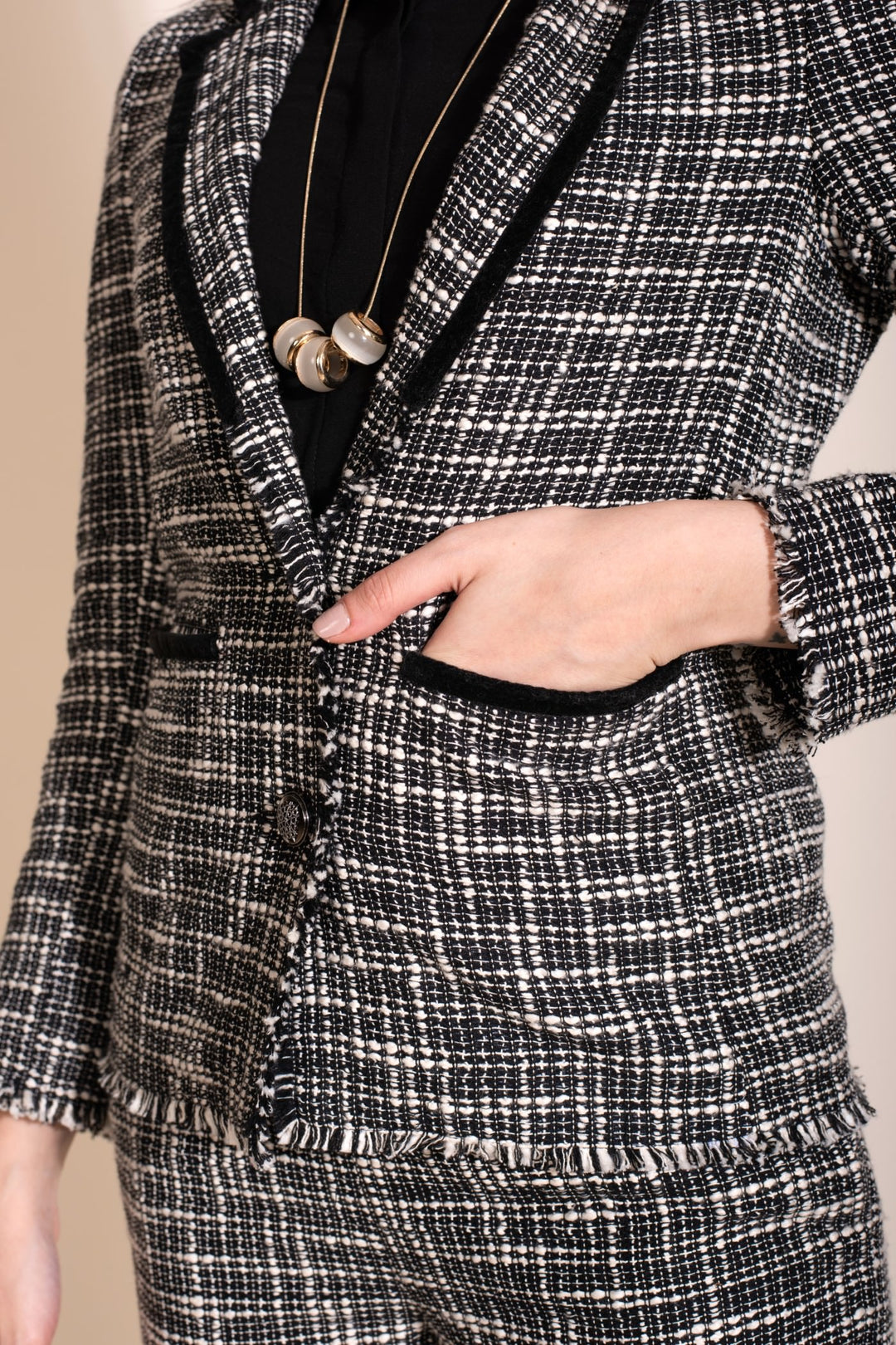 Nayan Blazer- Black And White