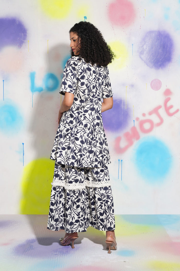 Moving On Top-Navy Floral