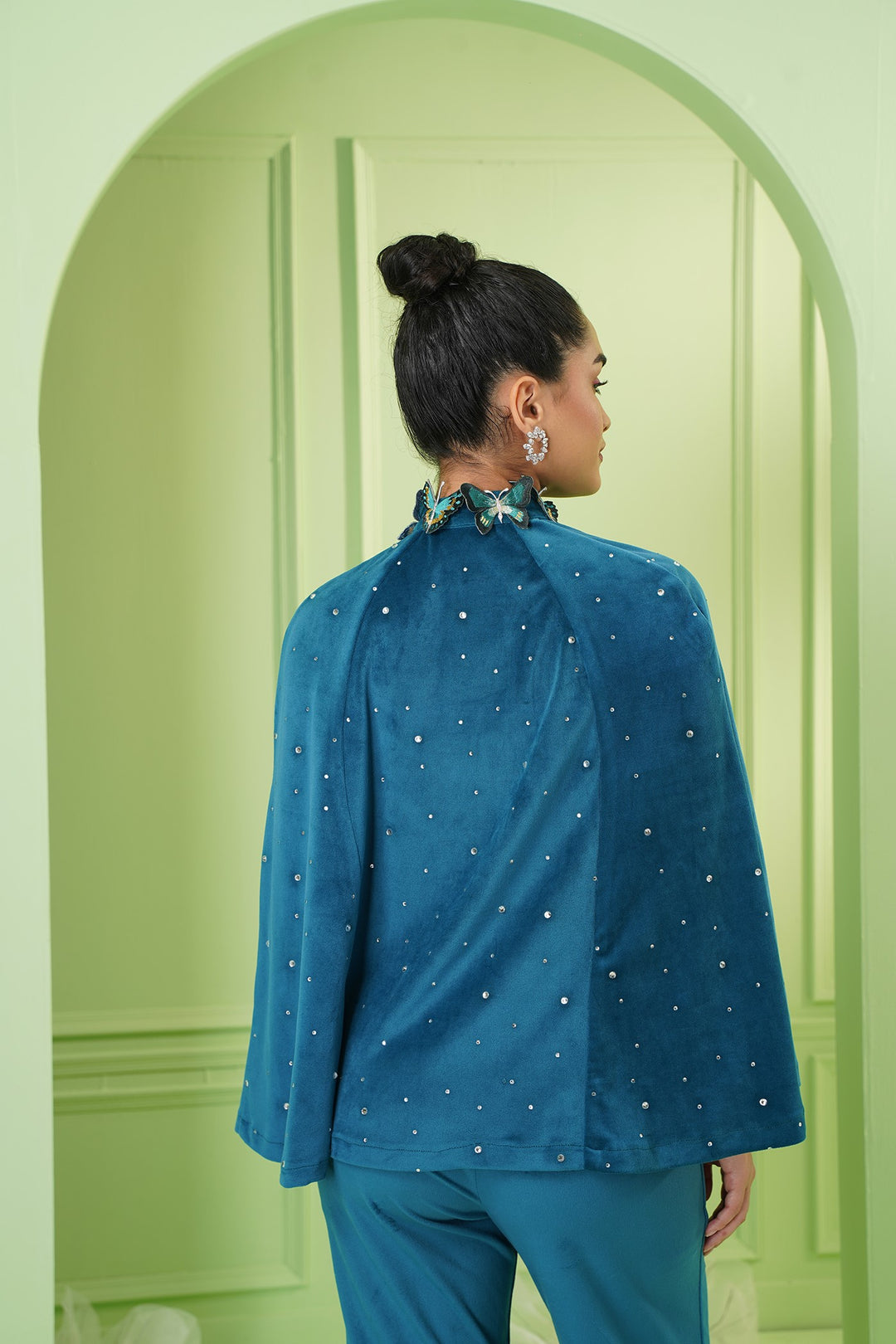 Baker Cape - Teal Blue