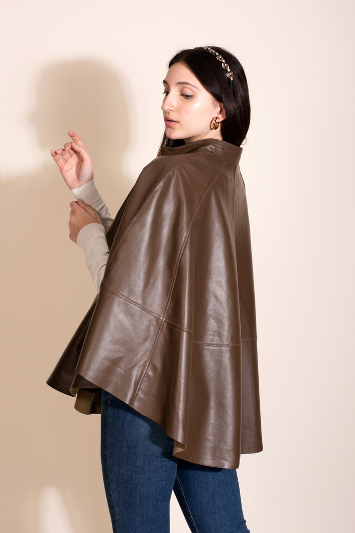 Yaylie's Poncho Jacket - Brown