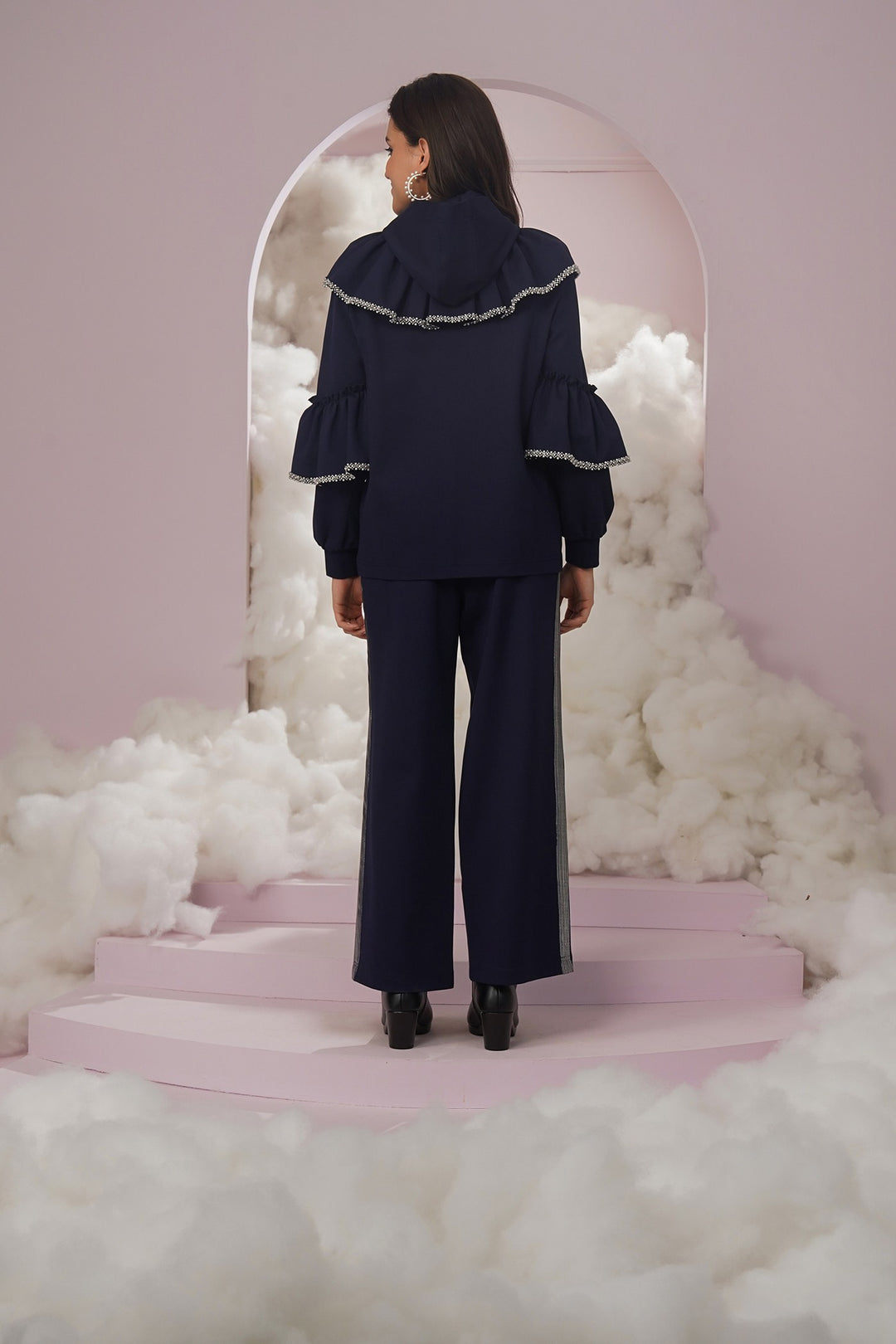 Chill scene hoodie- navy